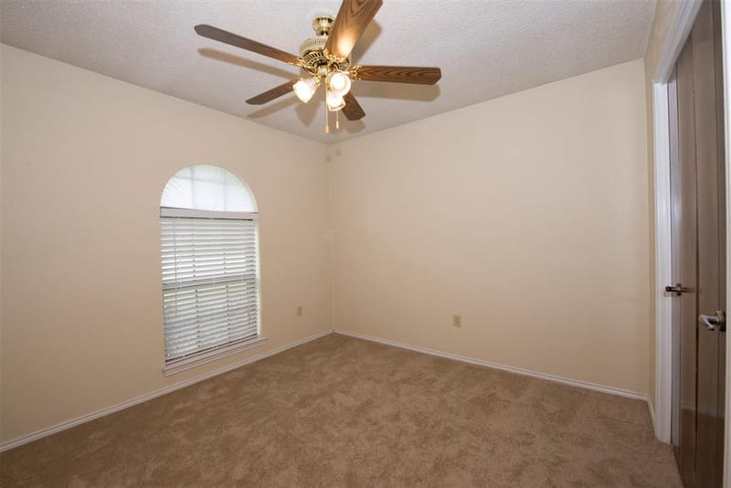 8704 Irongate Drive, North Richland Hills TX 76182 - Photo 17