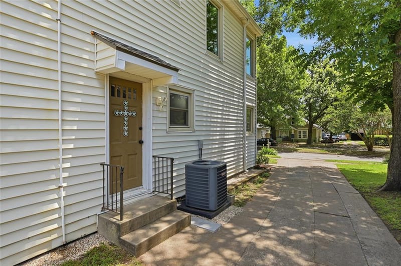 1325 W Main Street, Denison TX 75020 - Photo 36