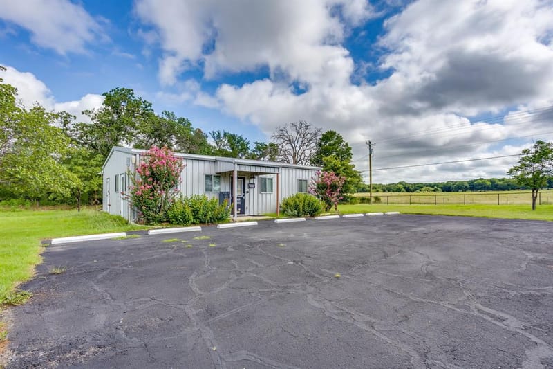 5600 Matlock Road, Granbury TX 76049 - Photo 23