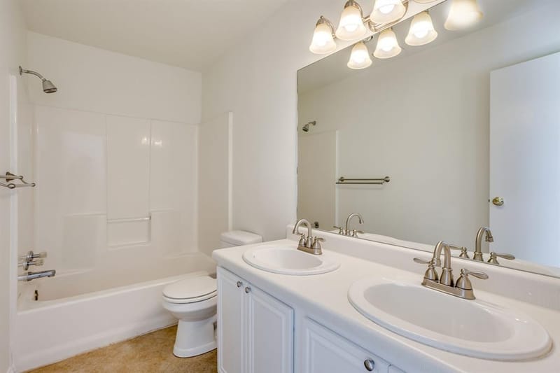 5600 Matlock Road, Granbury TX 76049 - Photo 22