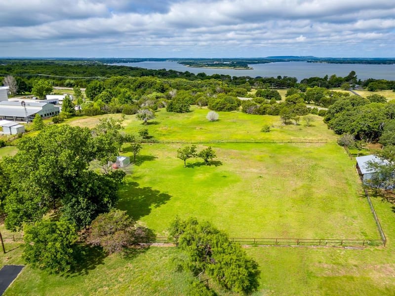 5600 Matlock Road, Granbury TX 76049 - Photo 9