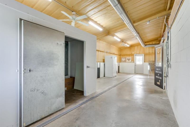 5600 Matlock Road, Granbury TX 76049 - Photo 37