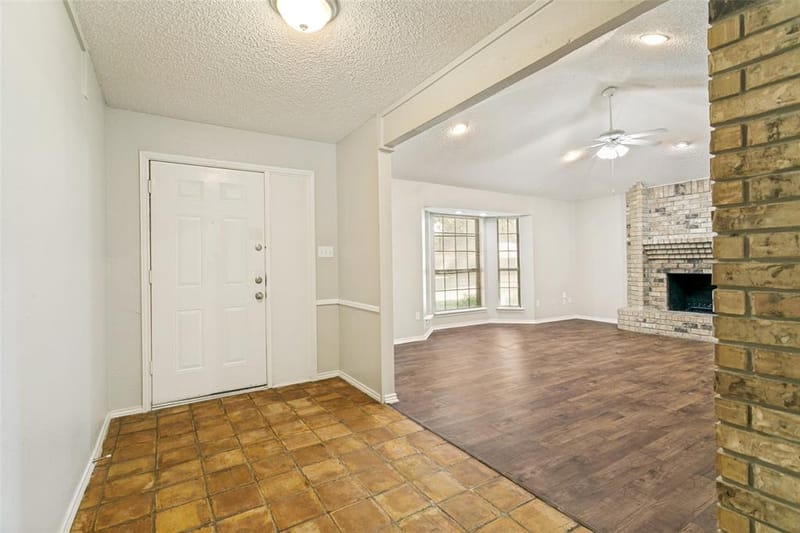 4801 Applewood Road, Fort Worth TX 76133 - Photo 3