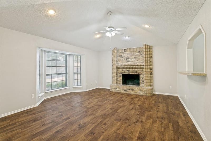 4801 Applewood Road, Fort Worth TX 76133 - Photo 5