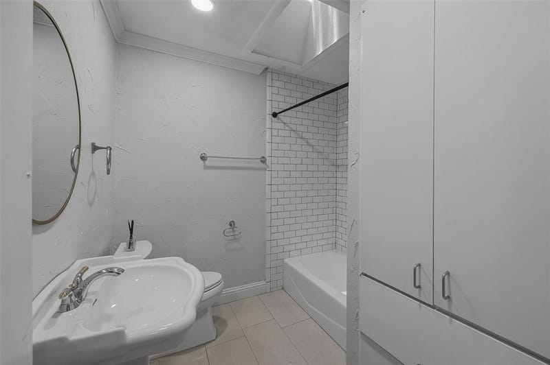 4817 Winthrop Avenue E, Fort Worth TX 76116 - Photo 22