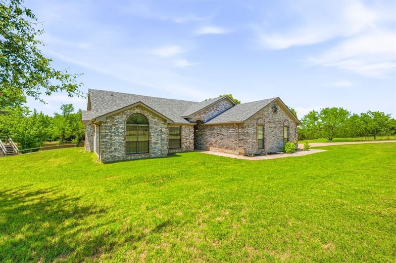 5500 Friendship Road, Tolar TX 76476 - Photo 6