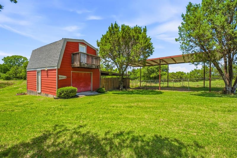 5500 Friendship Road, Tolar TX 76476 - Photo 35