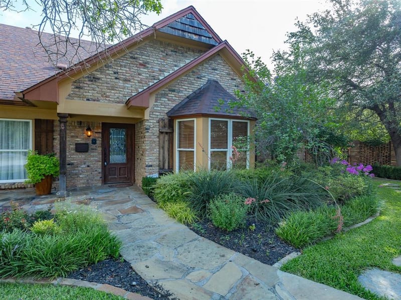 4400 Summercrest Court, Fort Worth TX 76109 - Photo 3