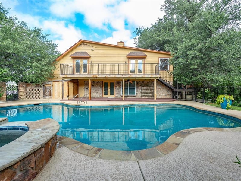 4400 Summercrest Court, Fort Worth TX 76109 - Photo 32