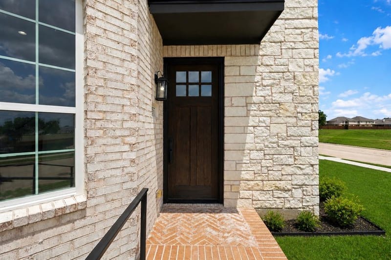3457 Sanjeev Drive, Irving TX 75060 - Photo 2