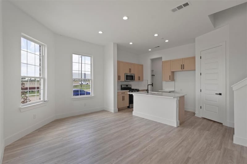 3457 Sanjeev Drive, Irving TX 75060 - Photo 7