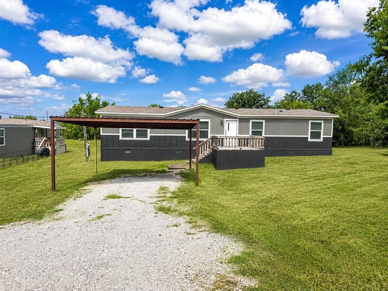 112 Buffalo Gap Drive, Bridgeport TX 76426 - Photo 4