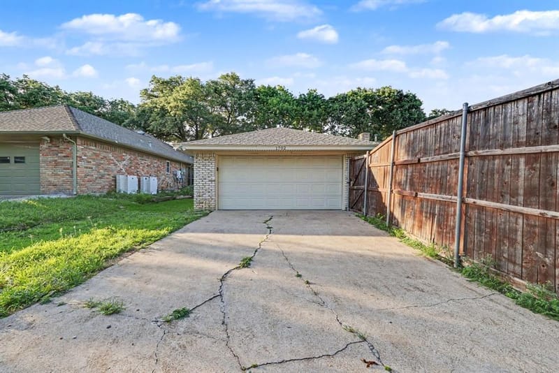 1702 Yorkshire Drive, Richardson TX 75082 - Photo 22