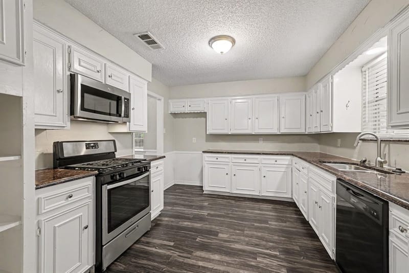 1702 Yorkshire Drive, Richardson TX 75082 - Photo 7