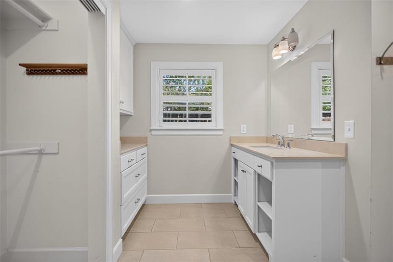 6811 Bradbury Lane, Dallas TX 75230 - Photo 26
