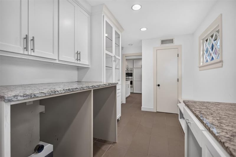 6811 Bradbury Lane, Dallas TX 75230 - Photo 22