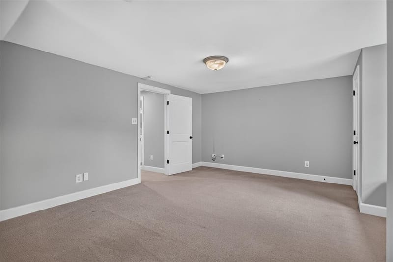 6811 Bradbury Lane, Dallas TX 75230 - Photo 32