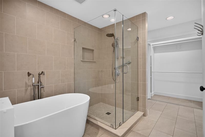 6811 Bradbury Lane, Dallas TX 75230 - Photo 18