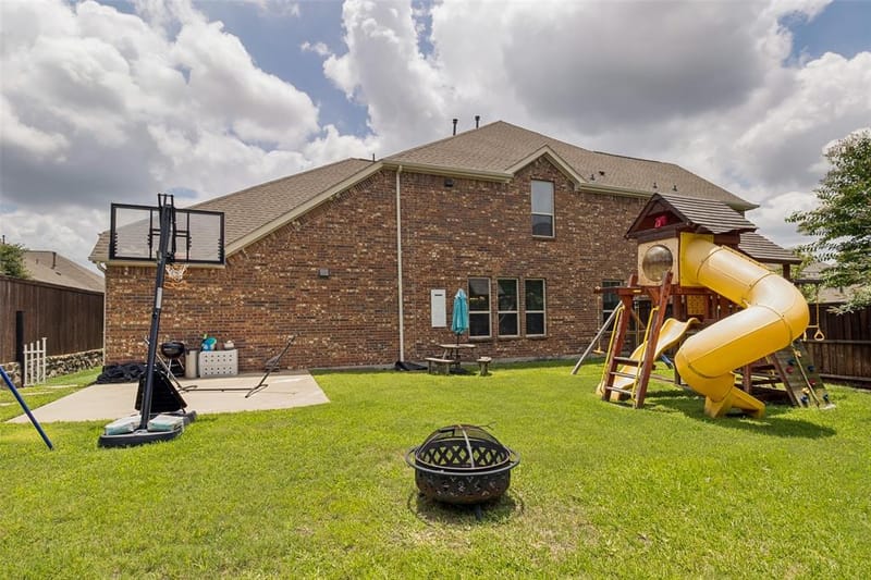 17614 Lily Court, Dallas TX 75252 - Photo 32