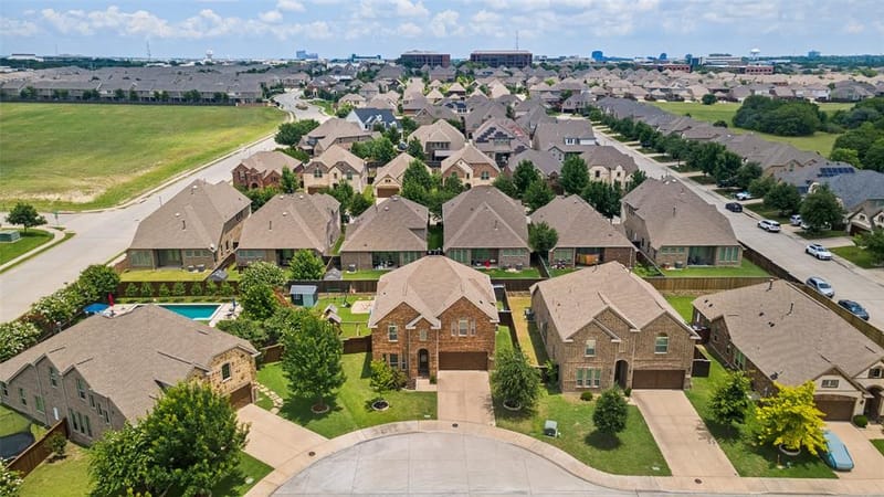 17614 Lily Court, Dallas TX 75252 - Photo 37