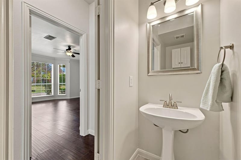 3117 Irvine Drive, Carrollton TX 75007 - Photo 32