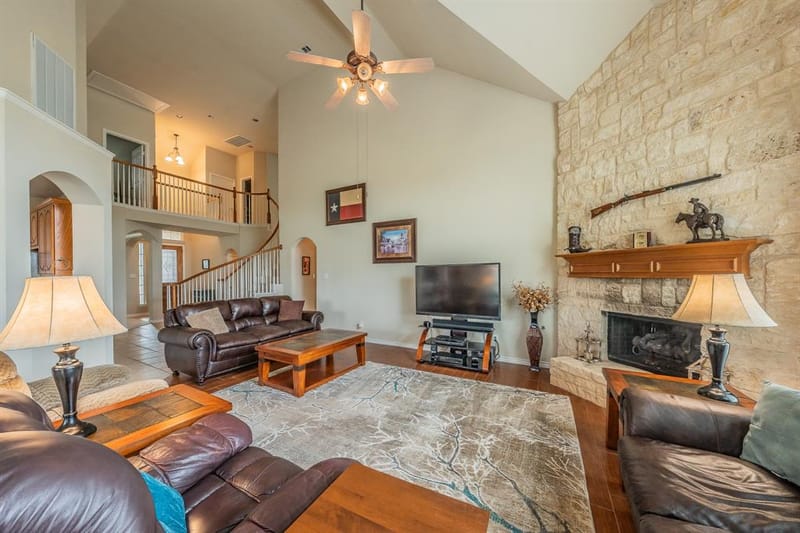 1424 Bassett Hound Drive, Fort Worth TX 76052 - Photo 12