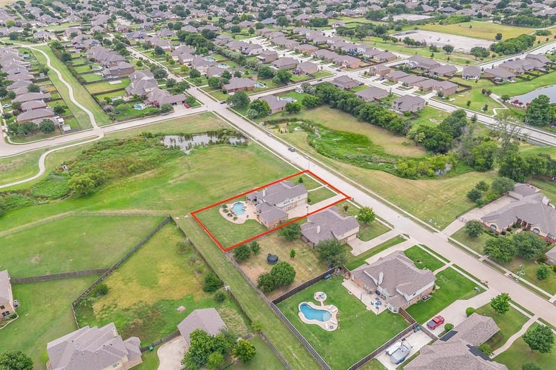 1424 Bassett Hound Drive, Fort Worth TX 76052 - Photo 38
