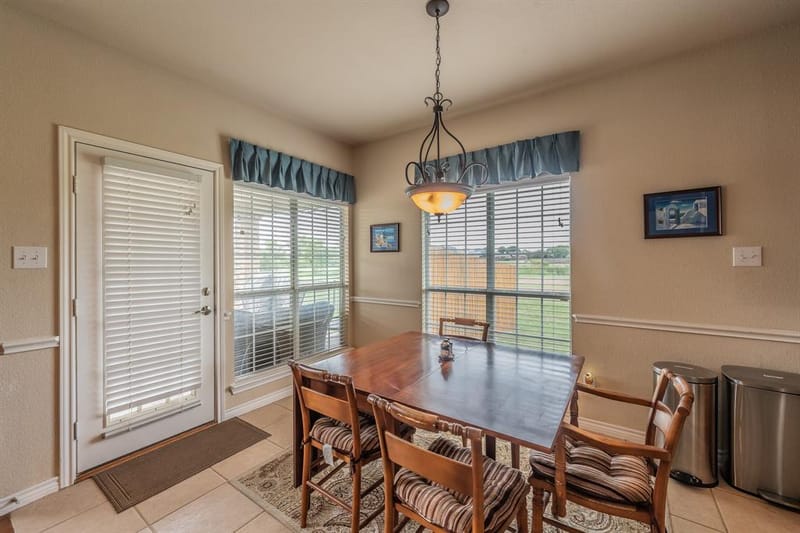 1424 Bassett Hound Drive, Fort Worth TX 76052 - Photo 10