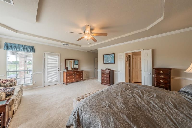 1424 Bassett Hound Drive, Fort Worth TX 76052 - Photo 15
