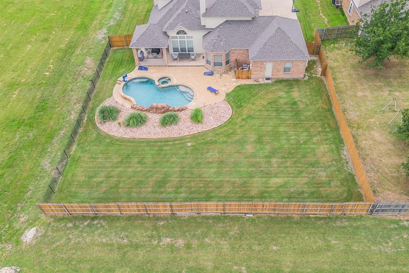 1424 Bassett Hound Drive, Fort Worth TX 76052 - Photo 35