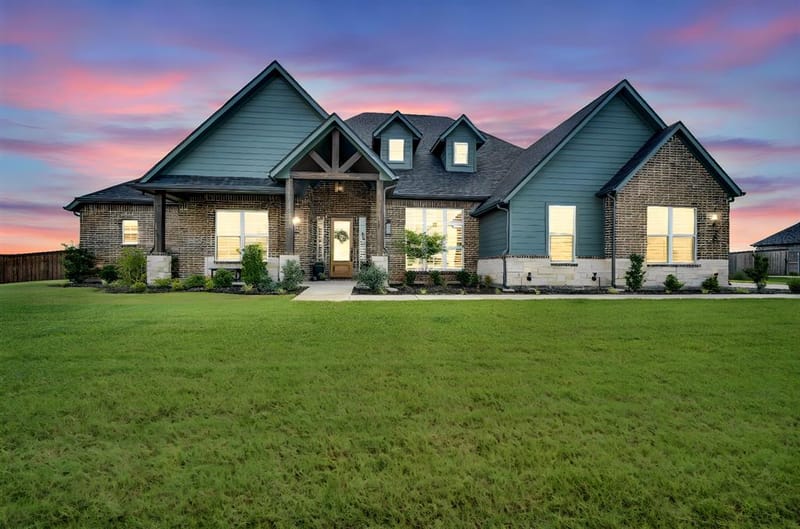 10630 Barleycorn Lane, Venus TX 76084 - Photo 3