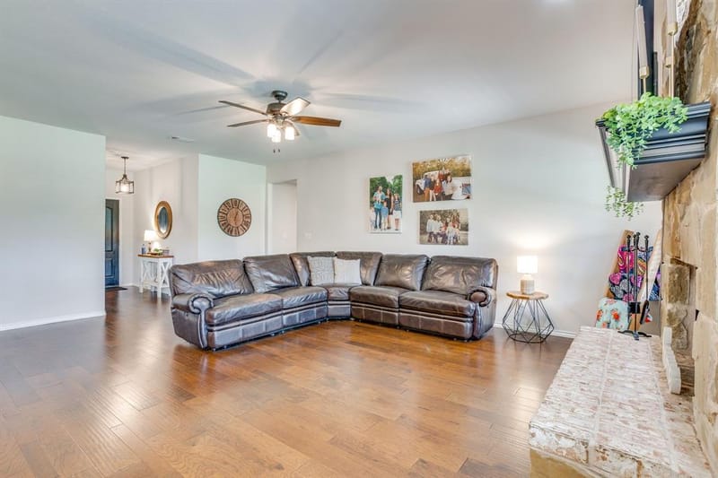 7809 Emersyn Drive, Rio Vista TX 76093 - Photo 12