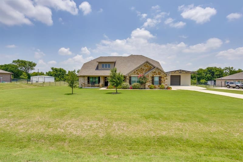 7809 Emersyn Drive, Rio Vista TX 76093 - Photo 3
