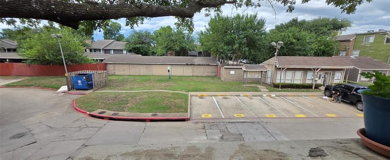 9805 Walnut Street # 204, Dallas TX 75243 - Photo 25