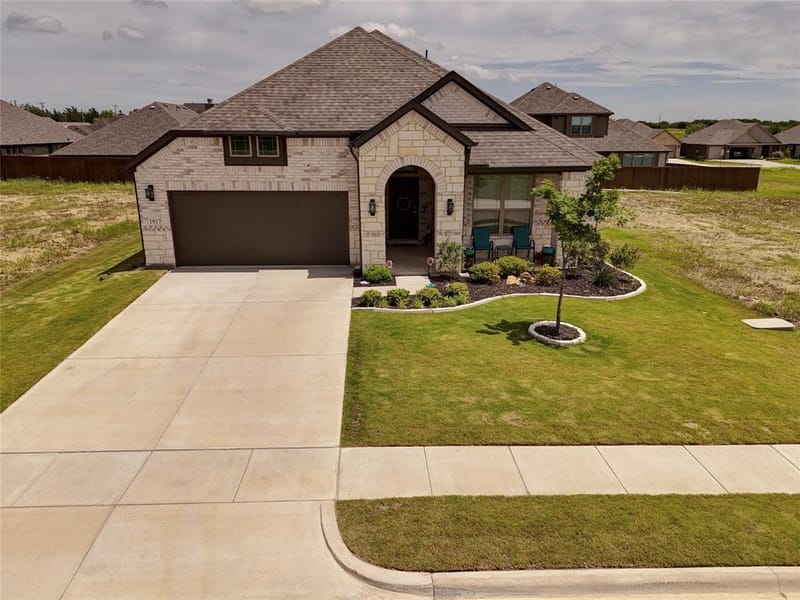 1917 Daybreak Drive, Venus TX 76009 - Photo 28