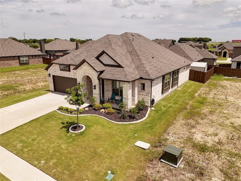 1917 Daybreak Drive, Venus TX 76009 - Photo 30