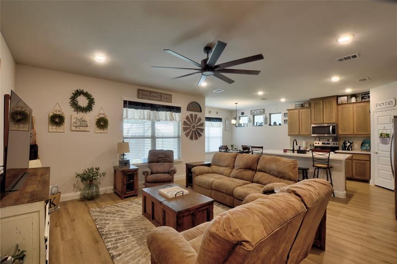 1917 Daybreak Drive, Venus TX 76009 - Photo 10