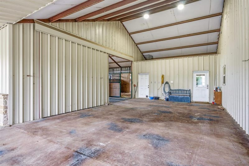 2400 Horsemans Drive, Stephenville TX 76401 - Photo 17