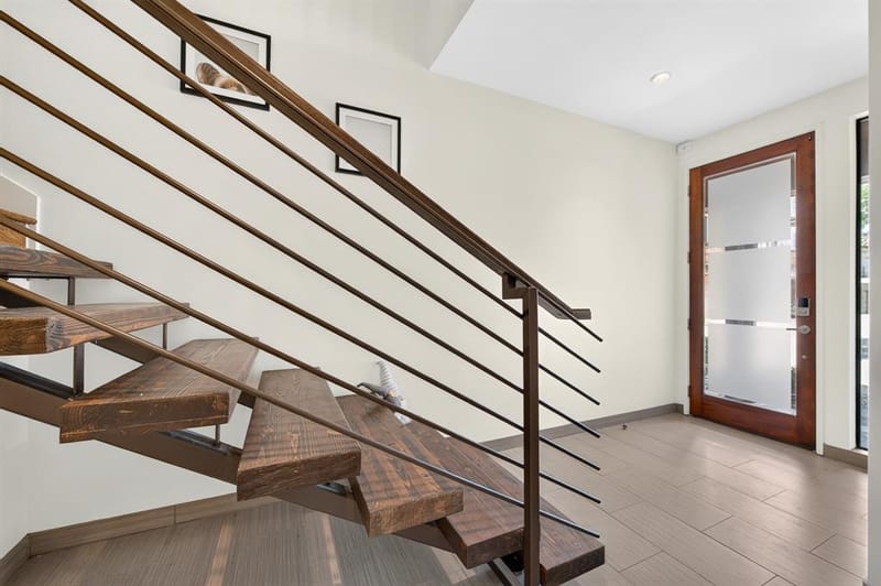 381 E Greenbriar Lane # 304, Dallas TX 75203 - Photo 6