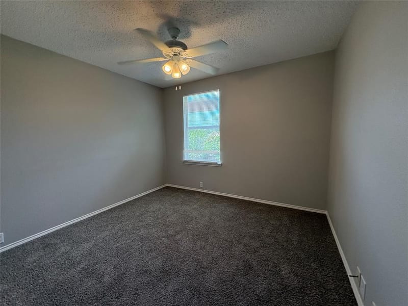 1817 Berkeley Drive, Glenn Heights TX 75154 - Photo 17