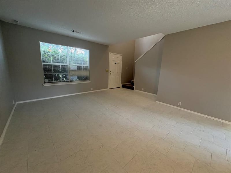 1817 Berkeley Drive, Glenn Heights TX 75154 - Photo 4