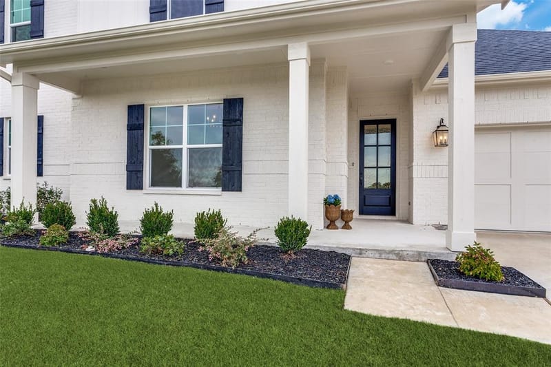 622 Sterling Court, Benbrook TX 76126 - Photo 3