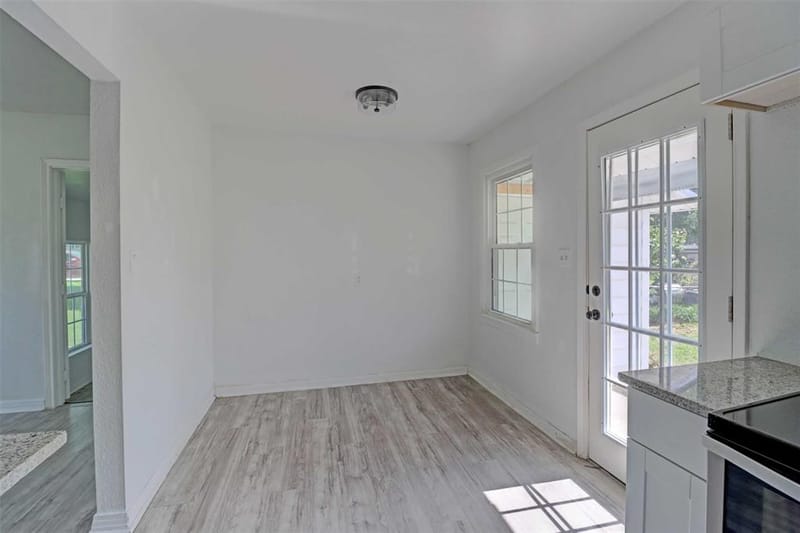 4709 Marks Place, Fort Worth TX 76116 - Photo 6