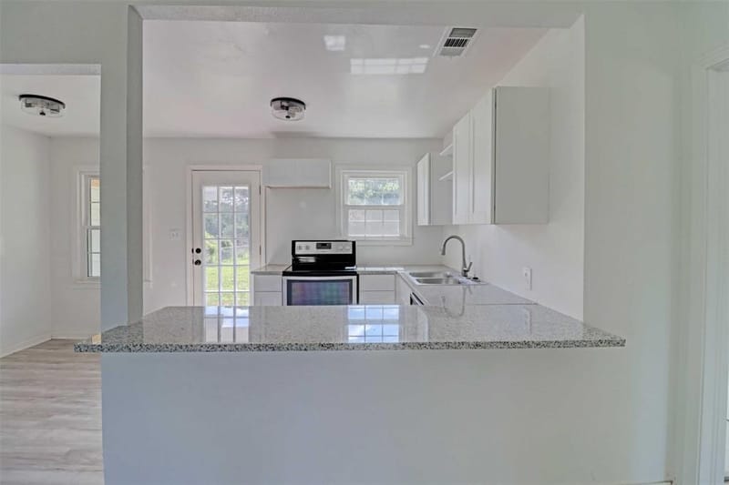 4709 Marks Place, Fort Worth TX 76116 - Photo 4