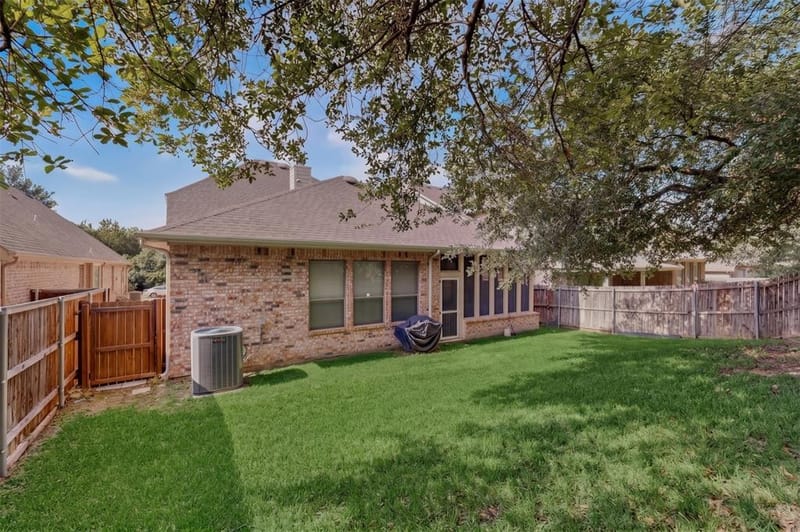 6830 Prairie Flower Trail, Dallas TX 75227 - Photo 25