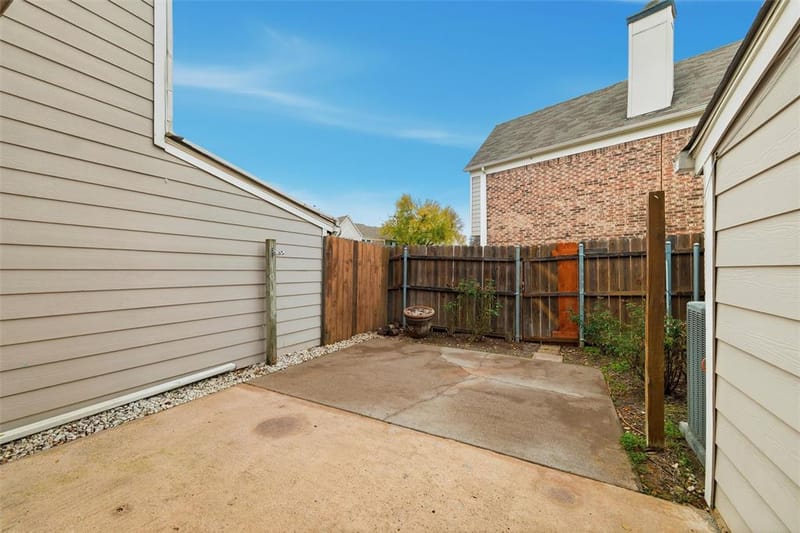 112 Churchill Lane, Euless TX 76039 - Photo 27