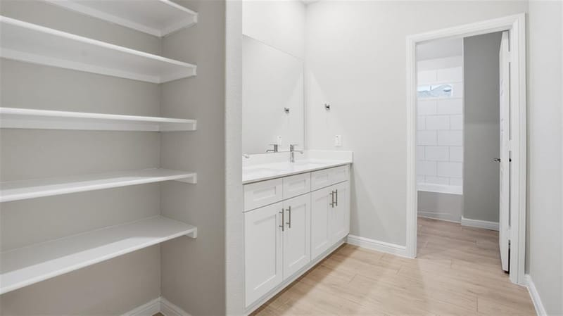 4923 SIMMENTAL Drive, Arlington TX 76001 - Photo 17