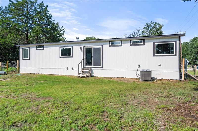 3896 NW County Road 3111, Purdon TX 76679 - Photo 35