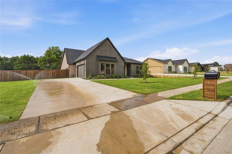 2622 Bainbridge Drive, Dallas TX 75237 - Photo 39