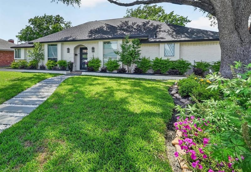 1505 Canyon Oaks Drive, Irving TX 75061 - Photo 2